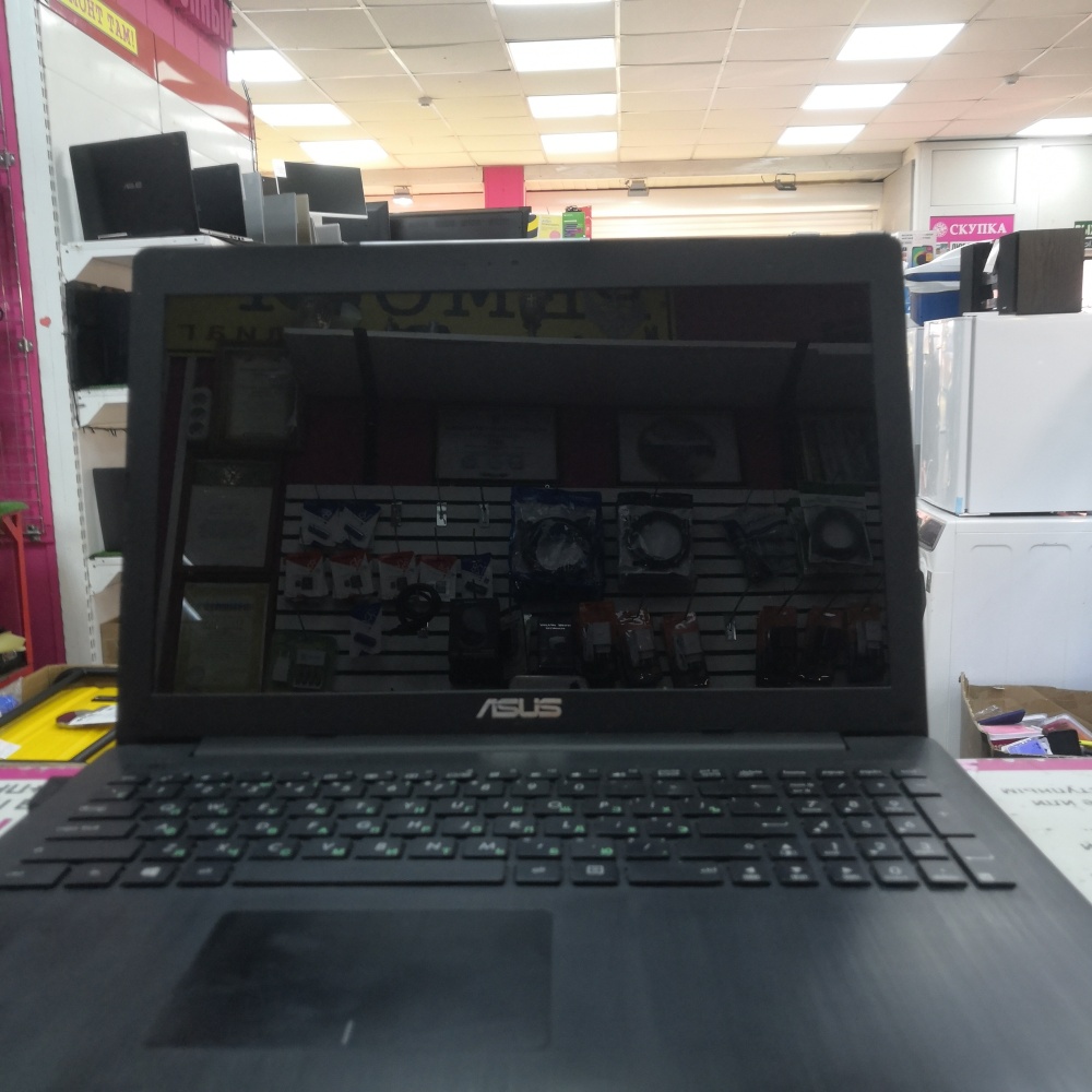 Ноутбук ASUS x553m