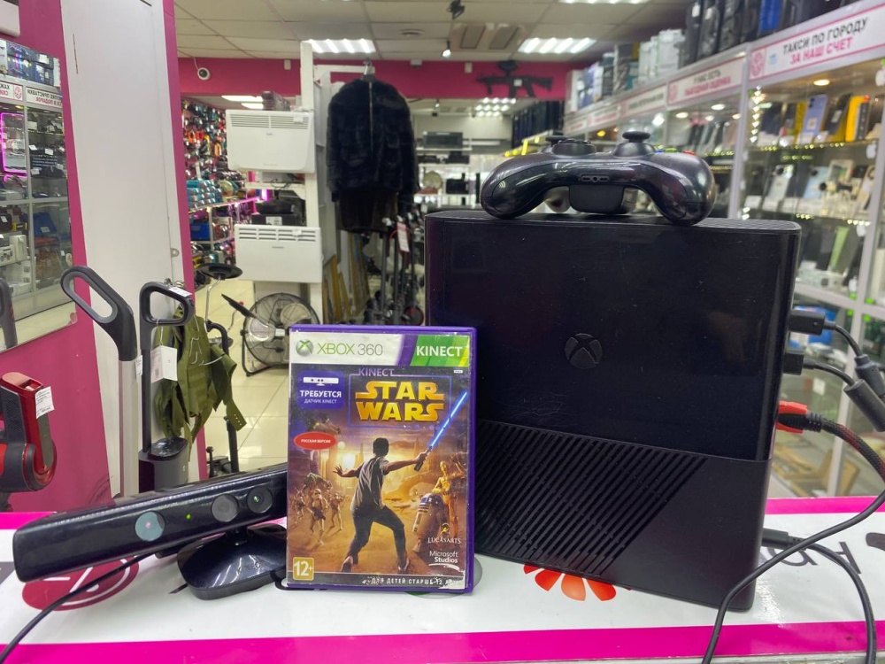 Игровая приставка XBOX 360E