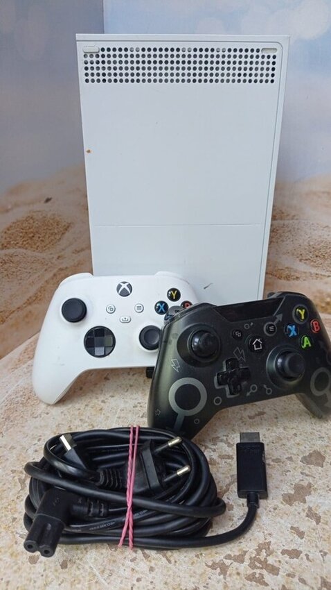 Игровая приставка XBOX Series S 500гб