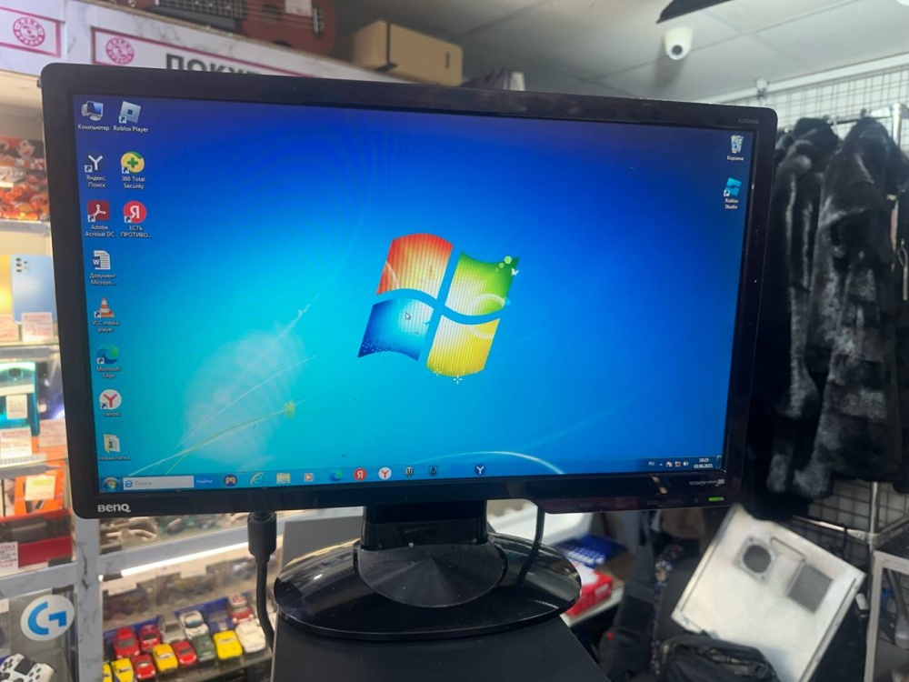 Монитор BENQ