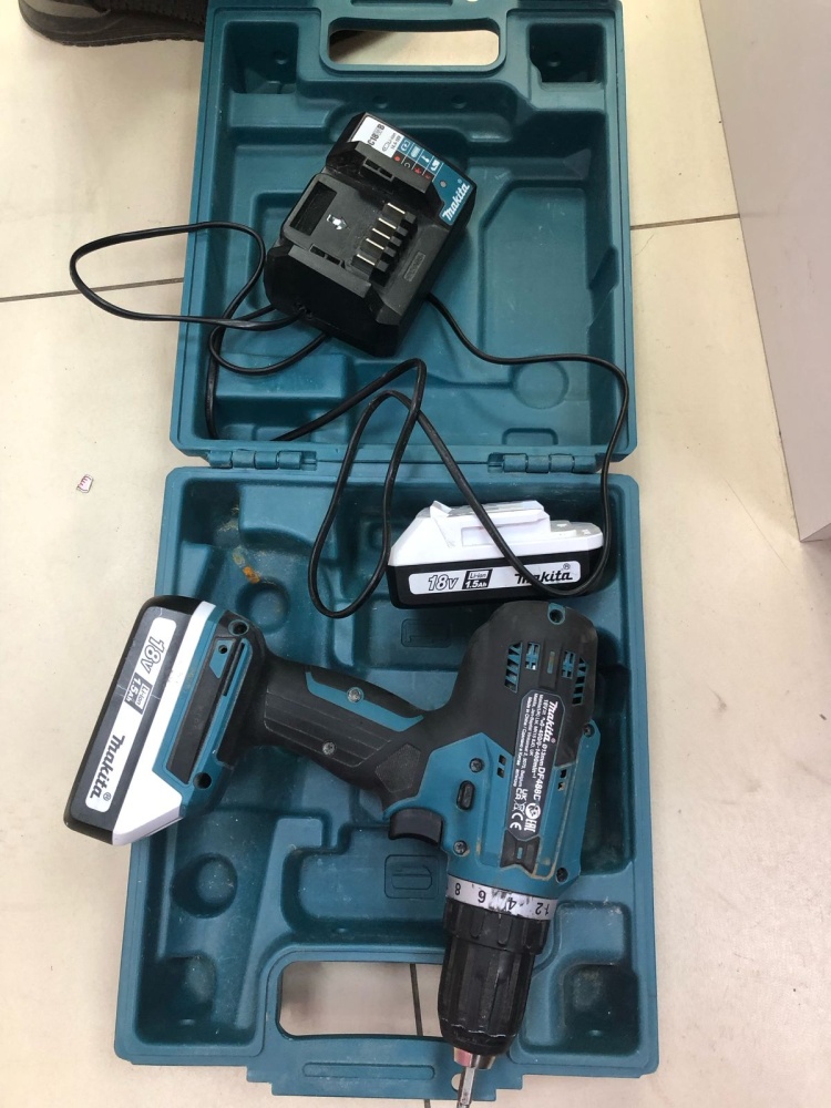 Шуруповерт Makita df488d