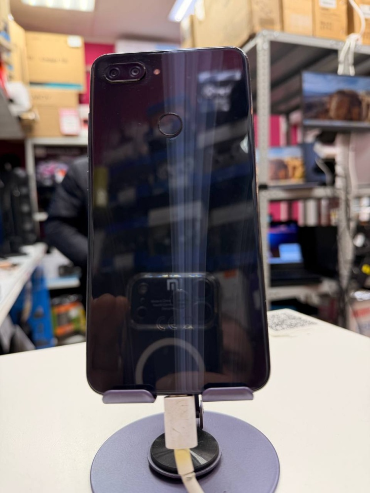 Смартфон Xiaomi mi 8 Lite 4/64GB