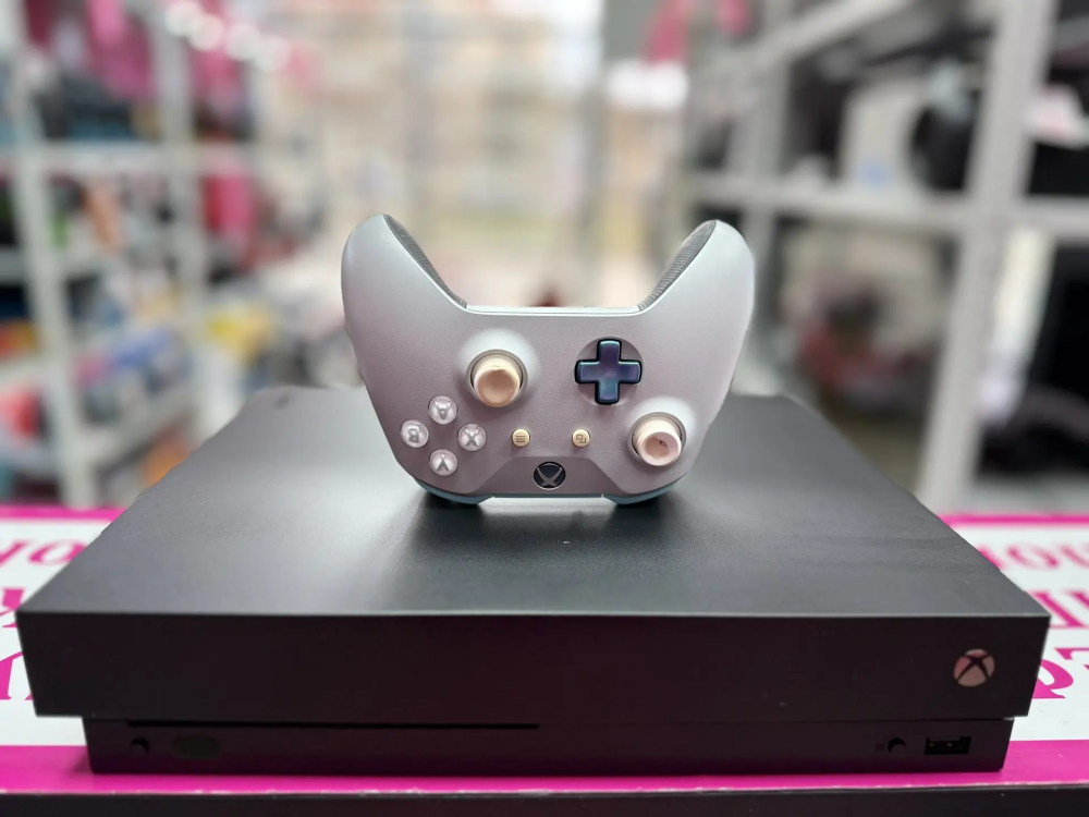 Игровая приставка XBOX ONE X 1TB