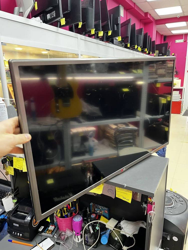 Телевизор LG 32LB561U-ZE
