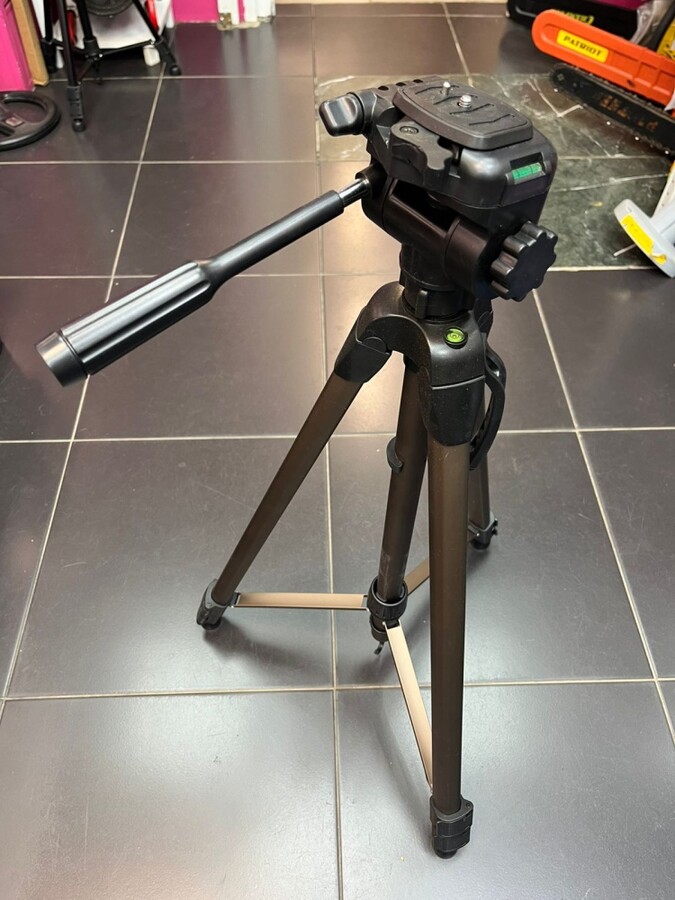 Штатив для фотоаппарата