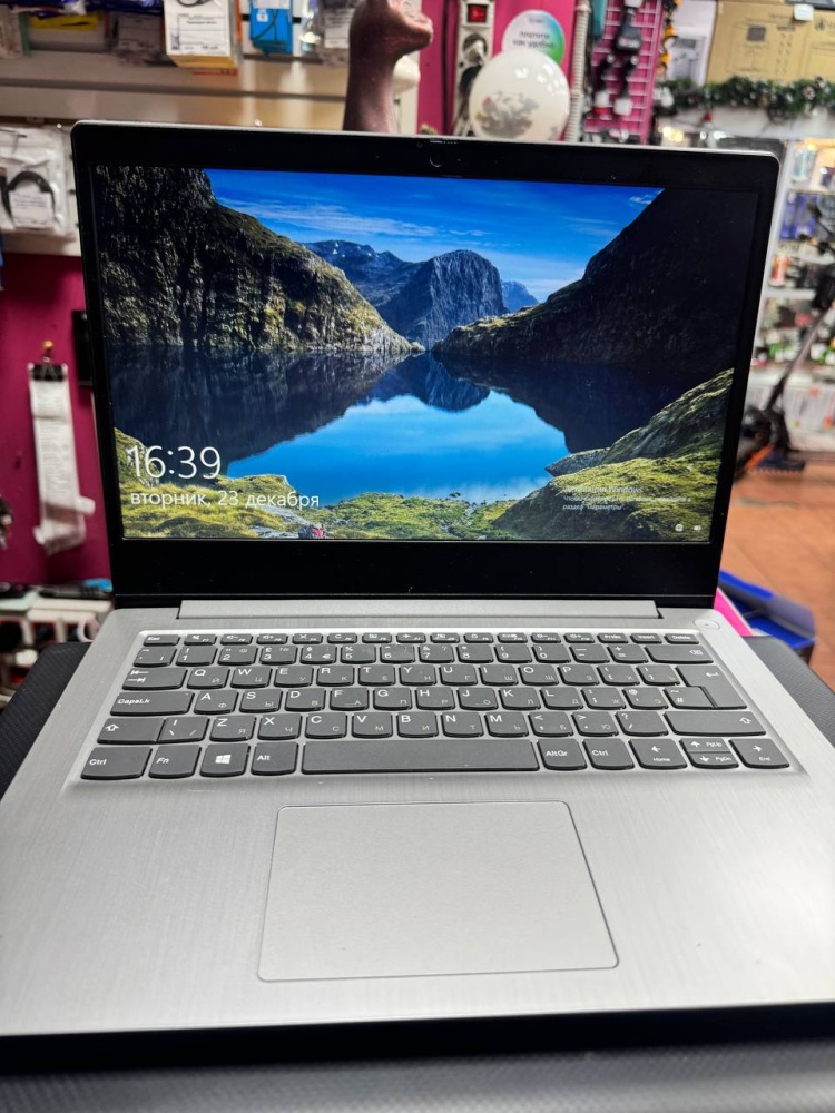 Ноутбук Lenovo