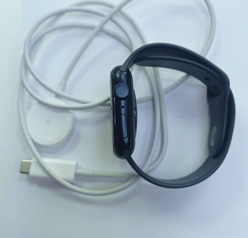 Часы Apple SE2 (2024) 44mm