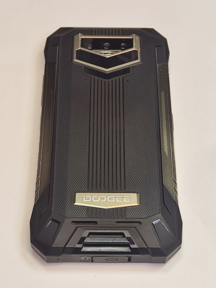 Мобильный телефон Doogee