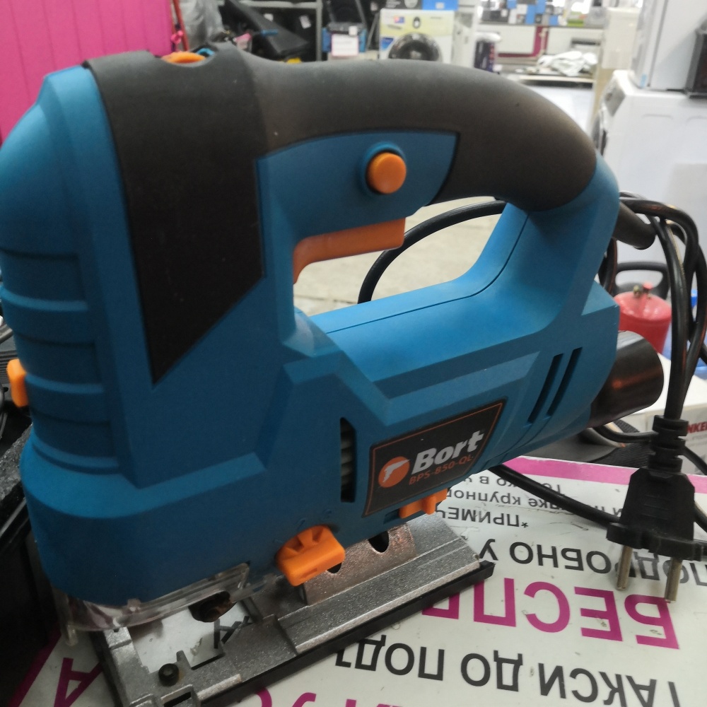 Лобзик bort BPS-850-QL