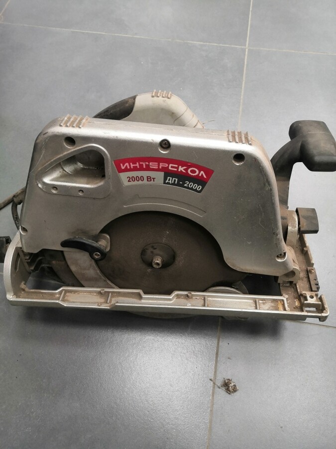Циркулярная пила Интерскол ДП-2000