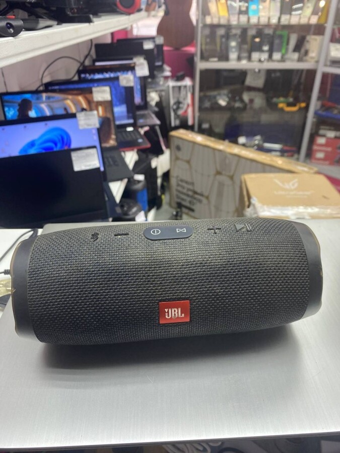 Колонка JBL Charge 3