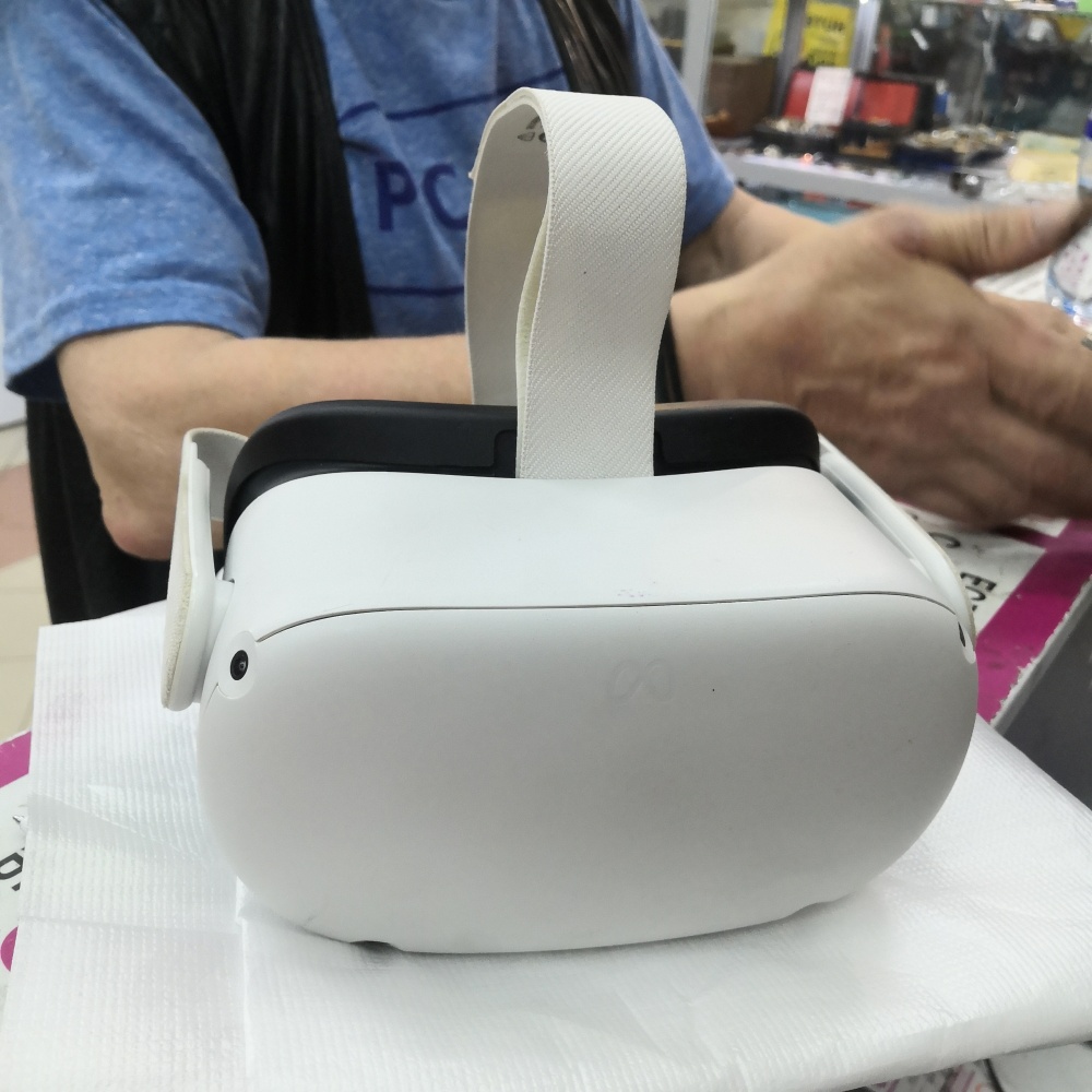 Шлем виртуальной реальности Oculus quest 2 128