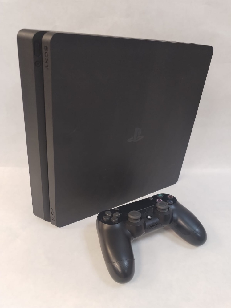 Игровая приставка Sony PlayStation 4 slim