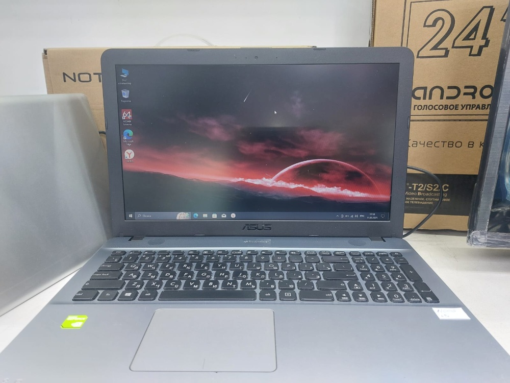 Ноутбук ASUS pen1.6/4/128ssd/810m