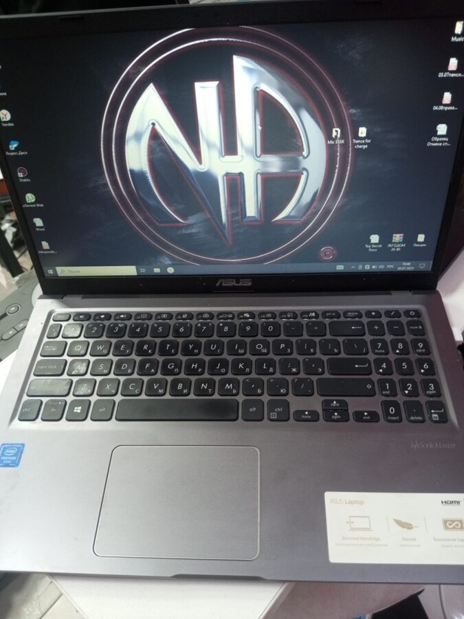Ноутбук ASUS laptop