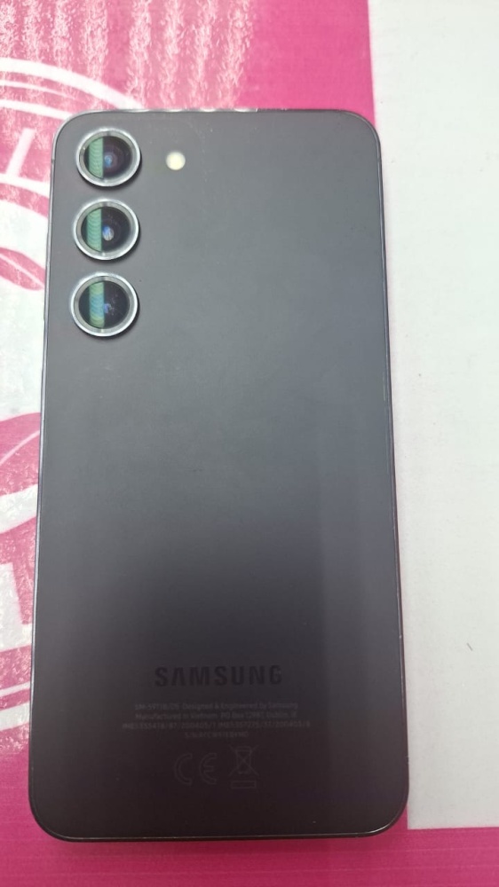 Смартфон Samsung S23  8\128 гб