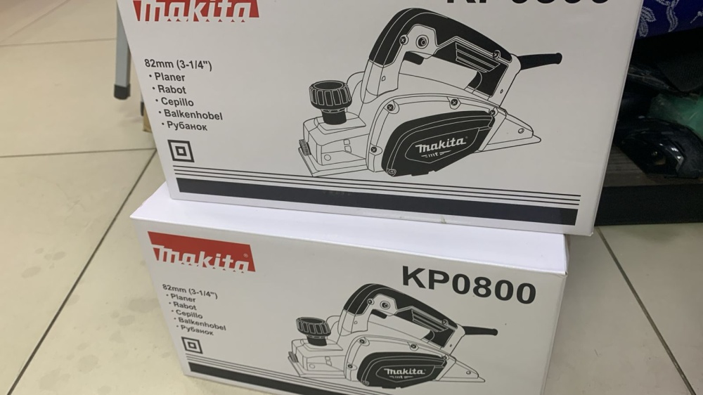 Рубанок Makita kp0800