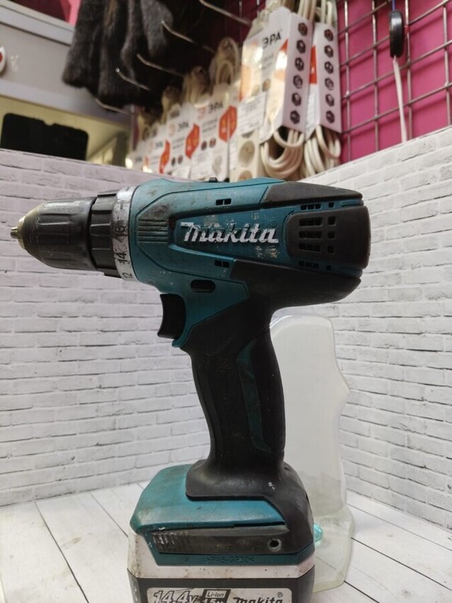 Шуруповерт Makita DF347D