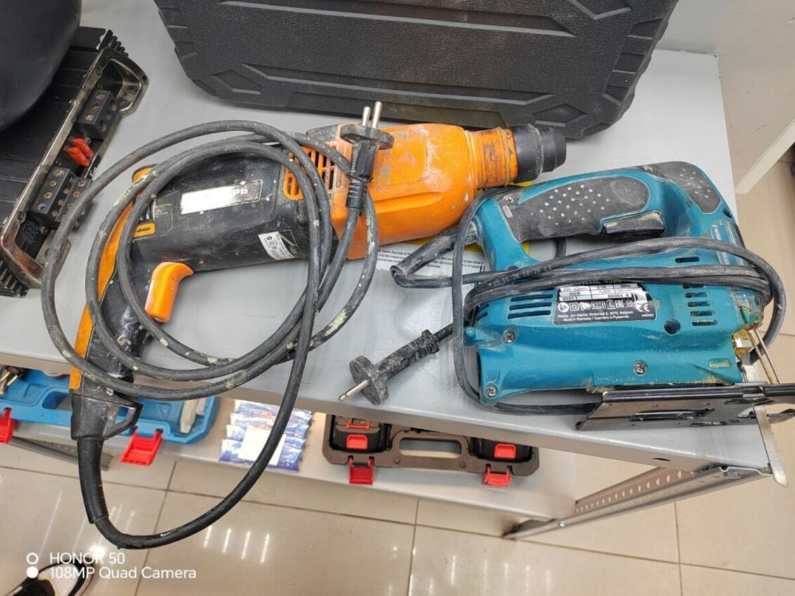 Лобзик makita 4380