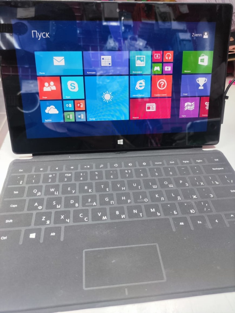 Планшет Microsof Windows Surface 1516 32 Gb