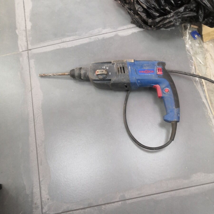 Перфоратор triger 240 r