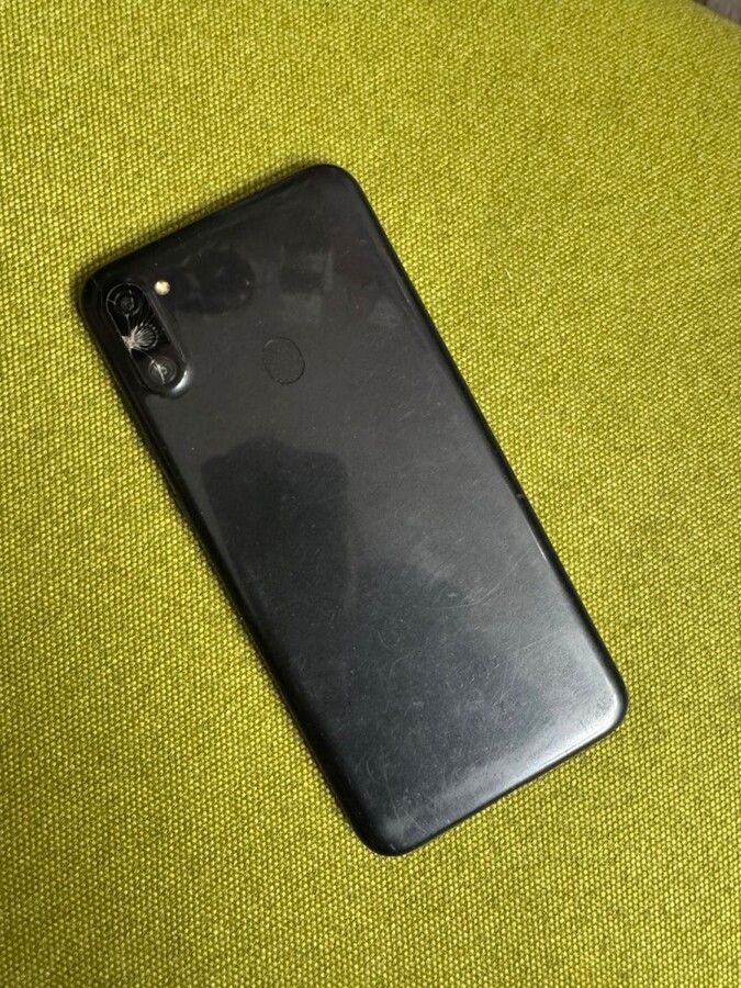 Смартфон Samsung A11 2/32