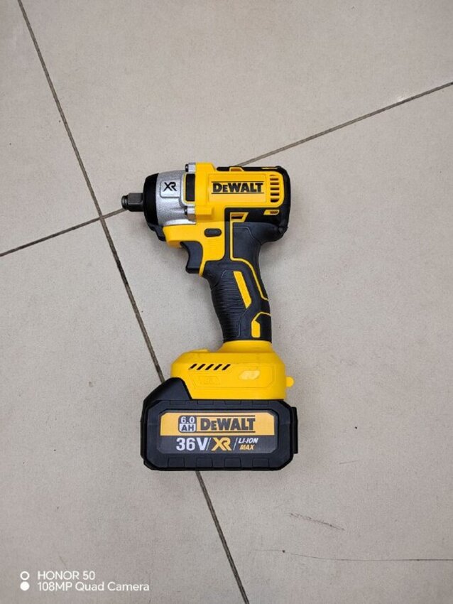 Гайковерт DeWAT АКБ