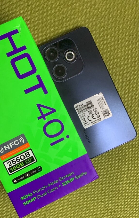 Мобильный телефон Infinix Hot 40I 8/256