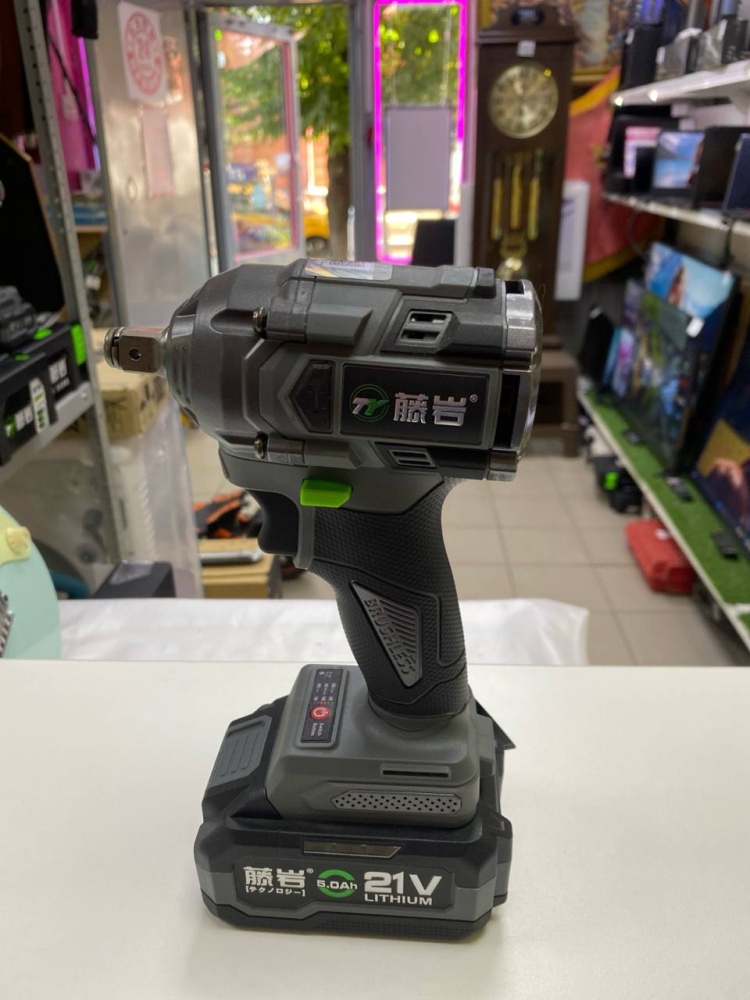 Гайковерт Tenyn ex680