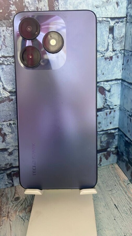 Мобильный телефон Tecno Spark 10