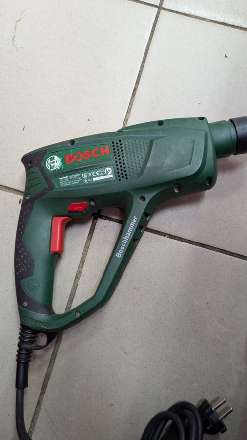 Перфоратор BOSH PBH 2500 RE