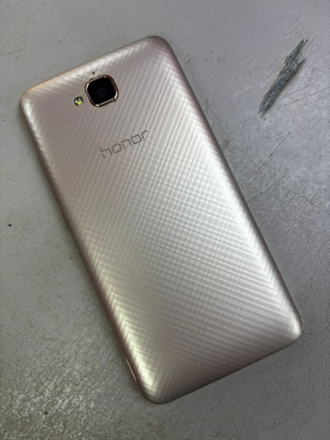 Смартфон Honor TIT-L01 2\16