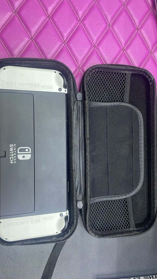 Игровая приставка Nintendo Switch OLED