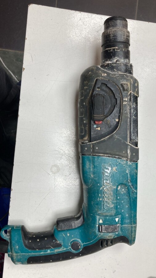 Перфоратор makita