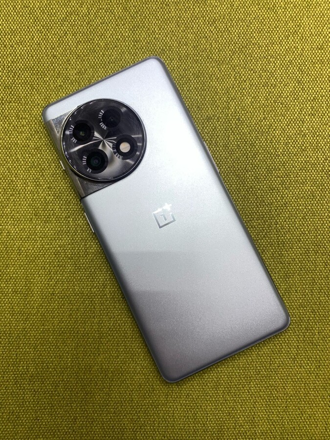 Смартфон One Plus 11R 16/512