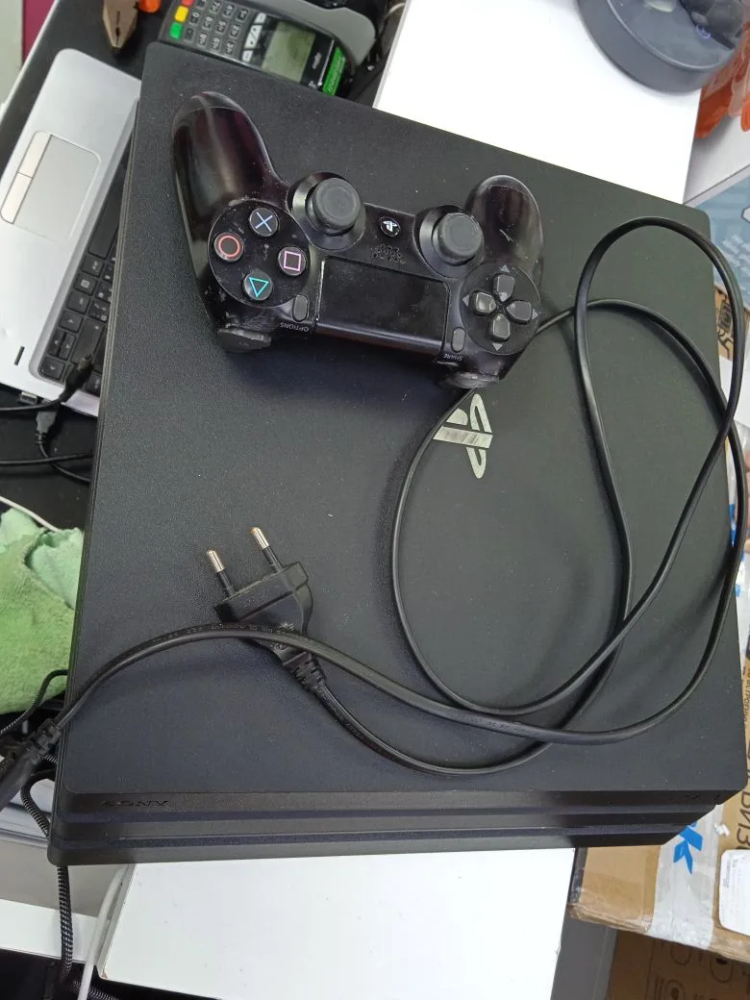 Игровая приставка Sony PlayStation 4 PRO 1 тб