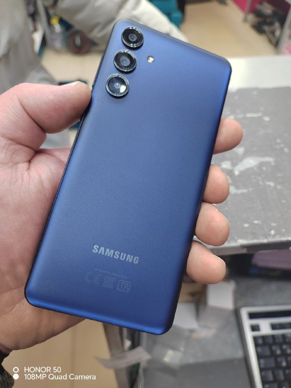 Смартфон Samsung  M55