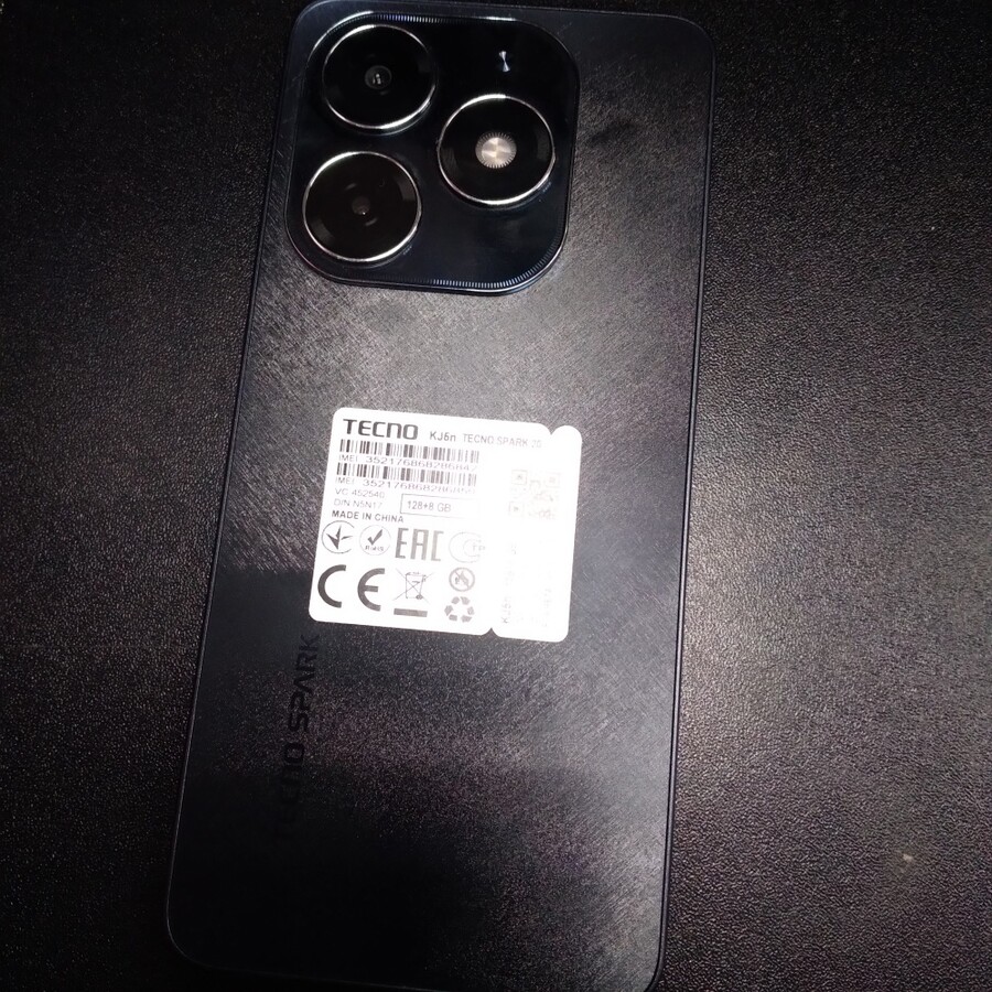 Мобильный телефон Tecno spark 20 8/128