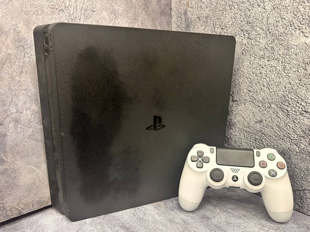 Игровая приставка Sony PlayStation 4 PRO