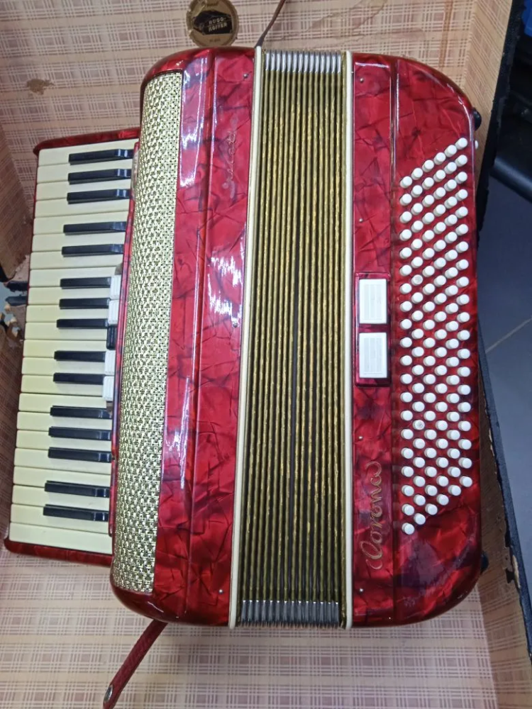 Аккордеон  Siletta Corona