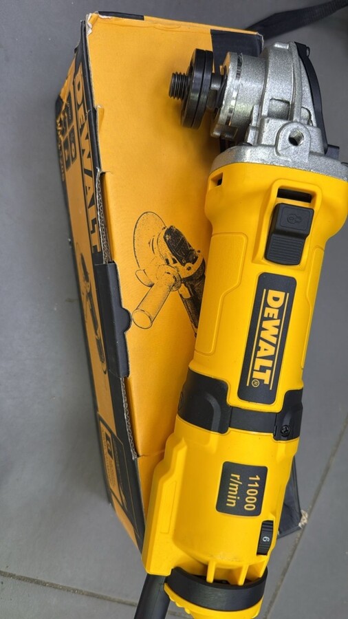 УШМ (Болгарка) DeWalt