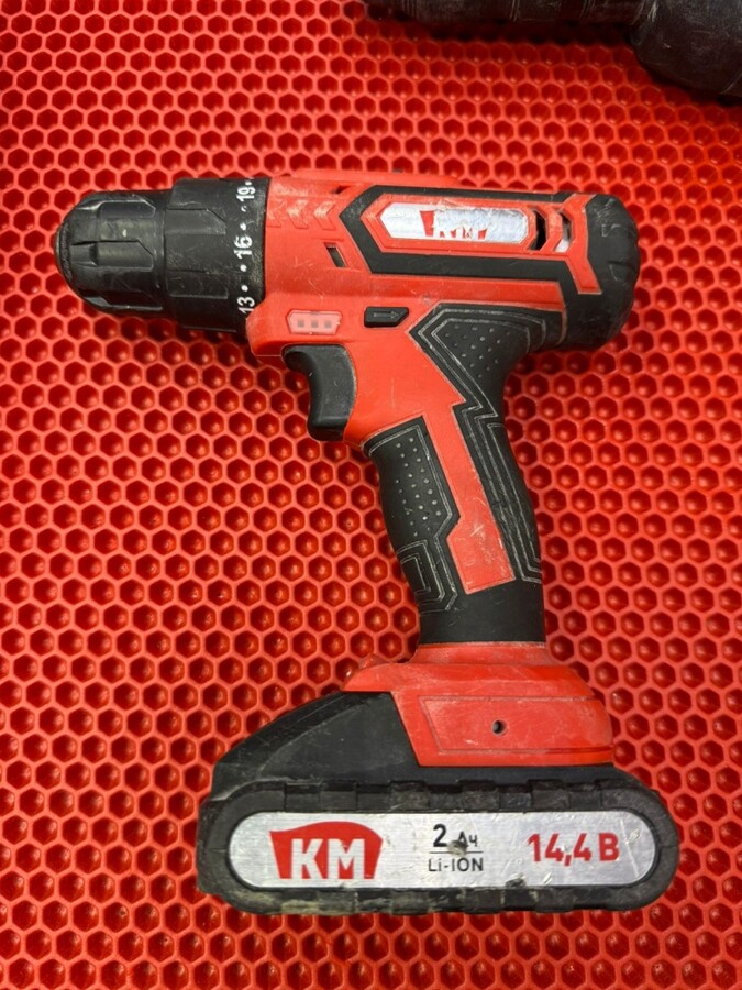 Шуруповерт КМ 14В