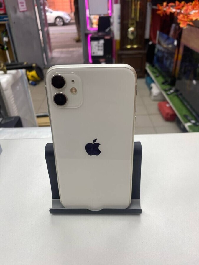 Смартфон iPhone 11 128 Gb