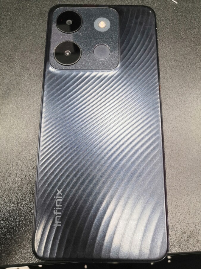 Мобильный телефон Infinix smart 7 4\64