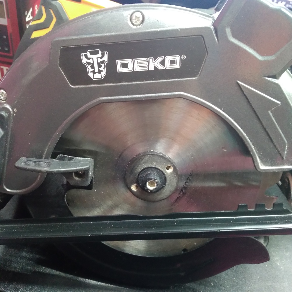 Циркулярная пила deko 1900 laser