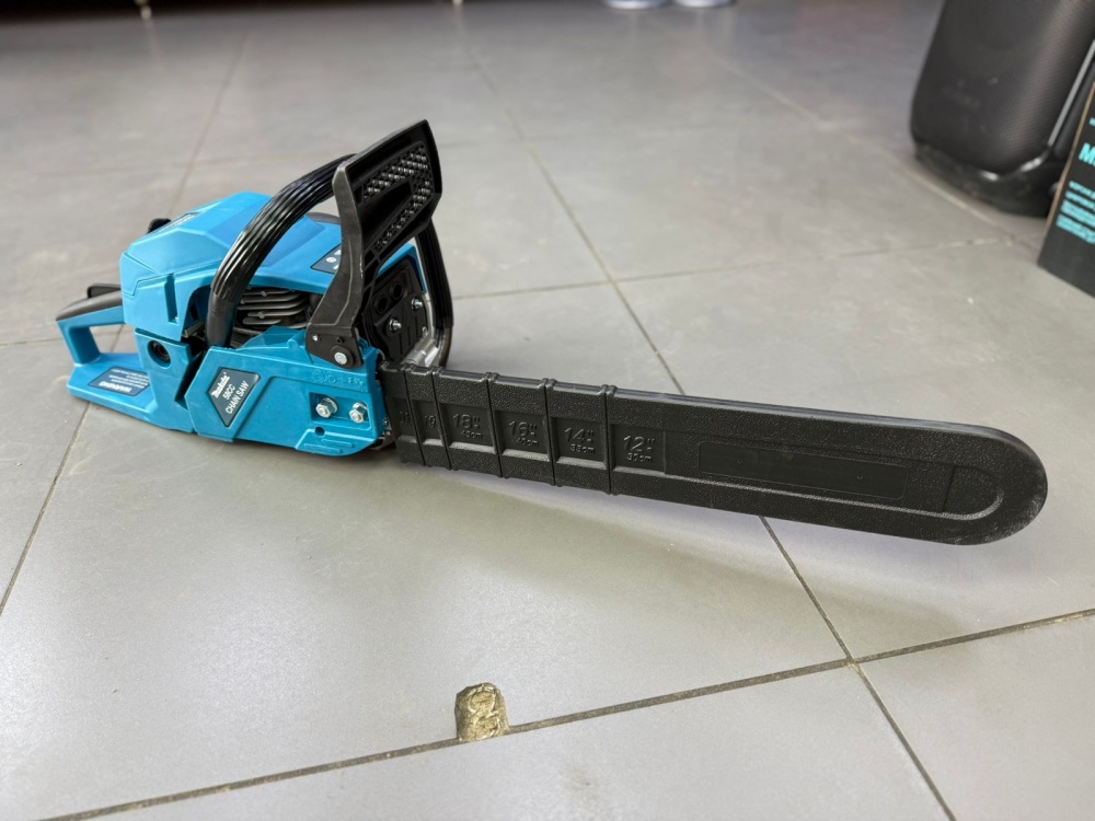 Бензопила Makita 58CC