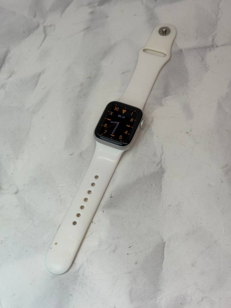 Часы Apple Watch 40 mm