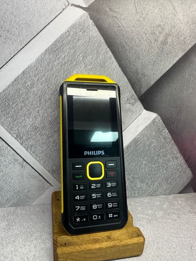 Мобильный телефон Philips xenium