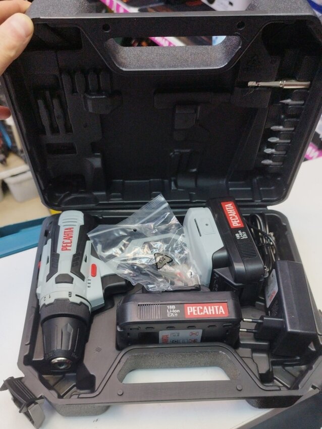 Шуруповерт Ресанта 2АКБ