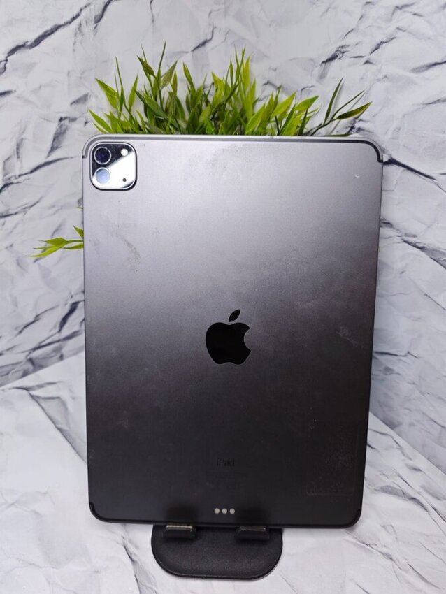 Планшет Apple iPad PRO  512 GB